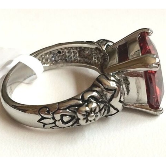 Silver Garnet Celtic Ring Size 8 9 red Cubic zirconia Stainless steel solitaire - Picture 4 of 8